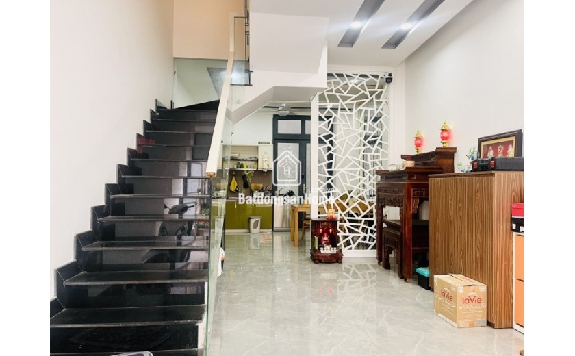 Bán nhà đường số 50, DT  81m2, 4 tầng, Phường Hiệp Bình Chánh, Thủ Đức, TP HCM - Giá 7,49 tỷ, Sổ Hồng. Liên hệ: 0933125879.