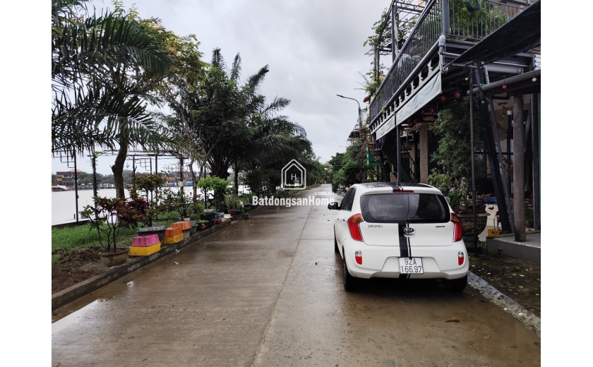 Bán nhà đất mặt tiền Lương Như Bích, view sông, cách Phố Cổ Hội An 300m, giá 9,6 tỷ