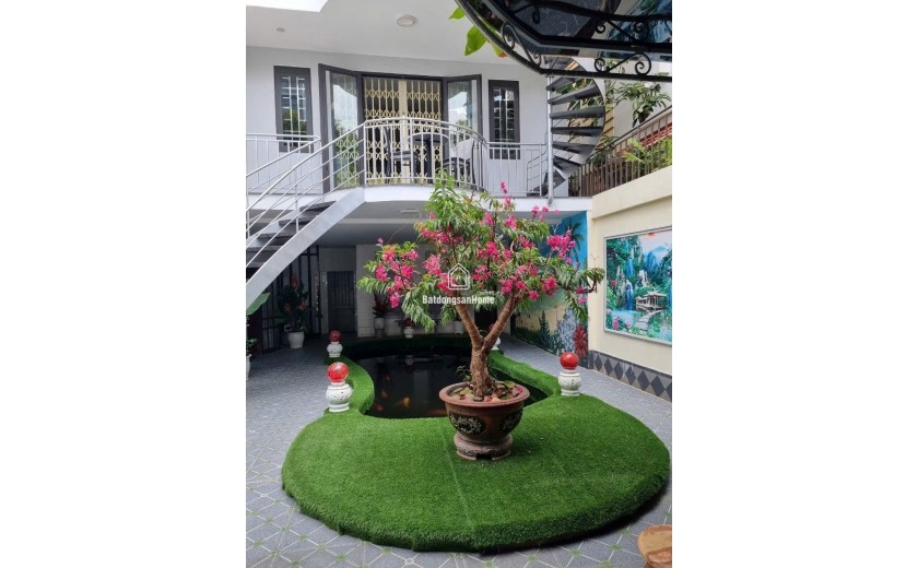 Bán biệt thự Dương Đình Nghệ gần biển, 648m2, mặt tiền 24m, giá 167 tỷ