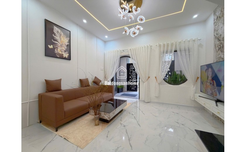 Nhà Điện Biên Phủ 56m2, 2 tầng, 3PN, gần CV 29/3, giá 4,5 tỷ