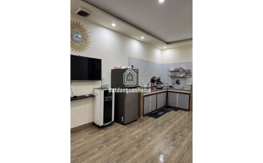 Bán nhà Bình Kỳ Hòa Quý ngang 12m 74m2 ô tô đỗ cửa giá 3.5 tỷ cực hiếm