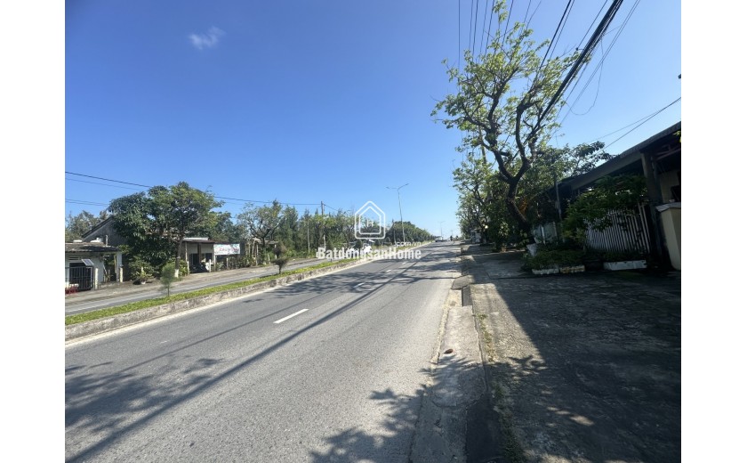 Bán đất mặt tiền Lạc Long Quân 252m2 đối diện resort trục biển ĐN - Hội An, chỉ 11.5 tỷ