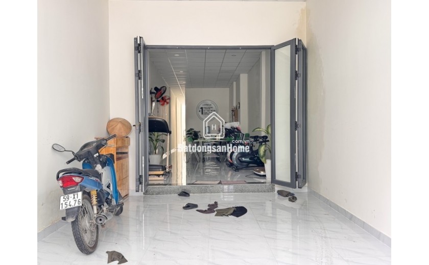 Bán nhà đường Số 5, Linh Xuân, Thủ Đức, TP HCM. DT 100m2 - Sổ Hồng, giá 6,69 tỷ! Liên hệ 0933125879.