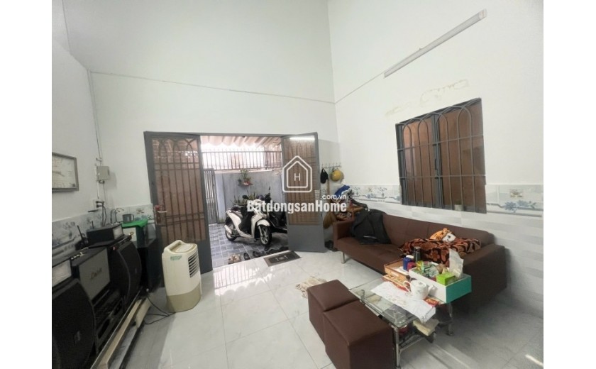 Bán nhà 2 tầng đường Số 16, Hiệp Bình Chánh, Thủ Đức, TP HCM, DT 72m2. Giá 5.9 tỷ, sổ hồng. Liên hệ: 0933125879.