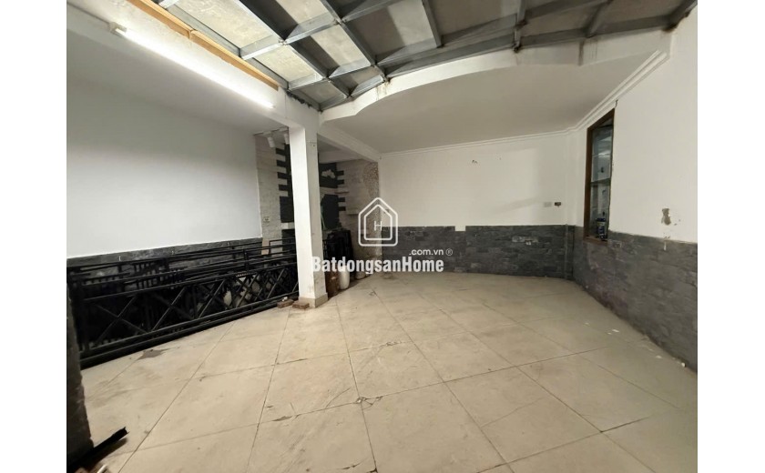 GIÁ 7.x TỶ  CHÍNH CHỦ CẦN BÁN NHÀ HAI BÀ TRƯNG TRẦN KHÁT TRÂN  5 TẦNG 3 NGỦ  SỔ ĐỎ PHÁP LÝ CHUẨN KHÔNG QUY HOẠCH