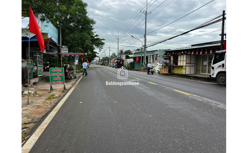 Giá rẻ hơn thị trường - Cần bán nhanh lô đất mặt tiền đường Hùng Vương Nhơn Trạch ngay trung tâm xã Phước An