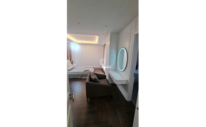 NHÀ ĐẸP TRẦN DUY HƯNG 5 TẦNG THANG MÁY - 49m2 5 tầng mặt tiền 11m Giá 12.9 tỷ