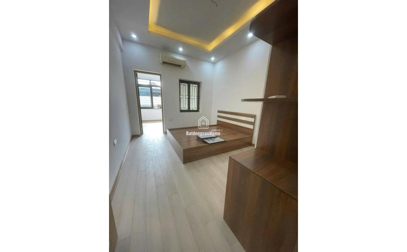 Tập Thể CHÙA BỘC NHÀ ĐẸP 3 PHÒNG NGỦ FULL NỘI THẤT 80m2 Giá 5.65 tỷ