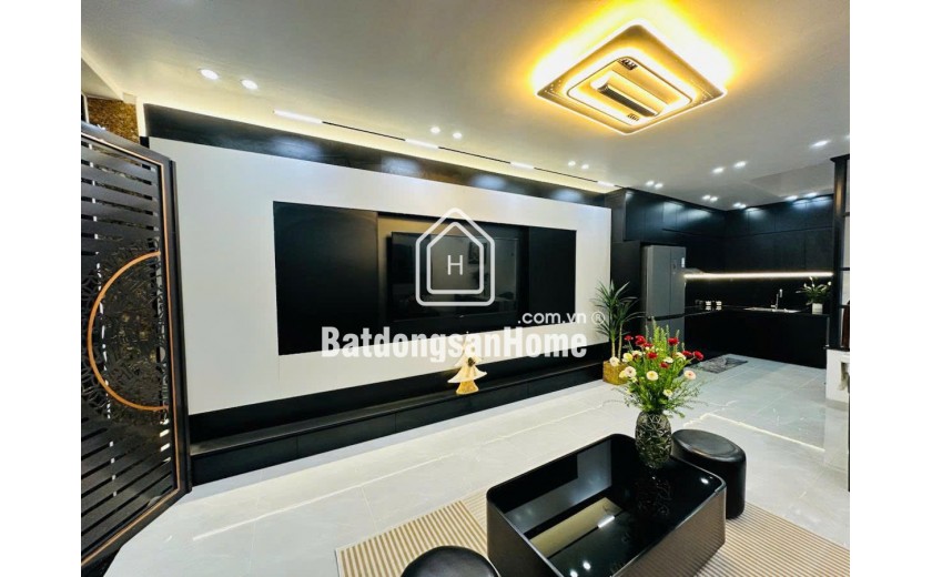 CỰ LỘC – THANH XUÂN – HÀNG XÓM ROYAL Diện tích: 35m² Giá 10.95 tỷ