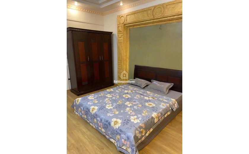 QUAN HOA NGÕ THÔNG, GẦN PHỐ - Diện tích 33m2 6 tầng mặt tiền 4.4m giá 9.98 tỷ