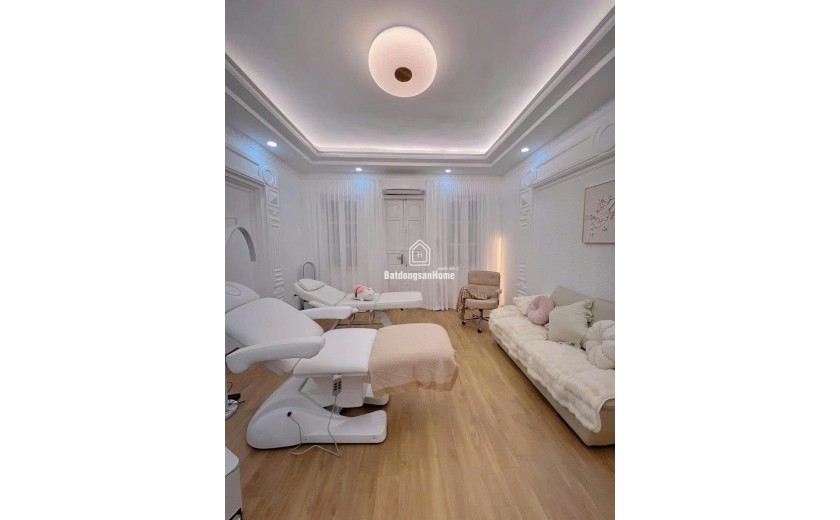 QUAN HOA NGÕ THÔNG, GẦN PHỐ - Diện tích 33m2 6 tầng mặt tiền 4.4m giá 9.98 tỷ