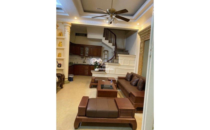 QUAN HOA NGÕ THÔNG, GẦN PHỐ - Diện tích 33m2 6 tầng mặt tiền 4.4m giá 9.98 tỷ