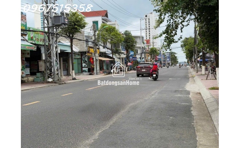 Bán đất tặng nhà Đường Điện Biên Phủ, phường Vĩnh Hòa, Nha Trang, cách biển 300