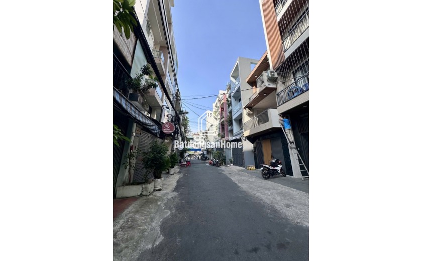 Bán nhà HXH Thành Thái Quận 10 cách 10m, 5 Tầng nhà mới, 50m ra mặt tiền, giá nhỉnh 3 tỷ