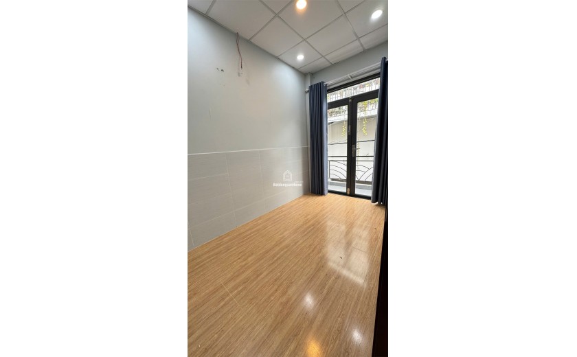 Quận 8 - Dương Bá Trạc - Giáp Quận 1 - Không Quy Hoạch - 2 PN - Nhỉnh 3 Tỷ