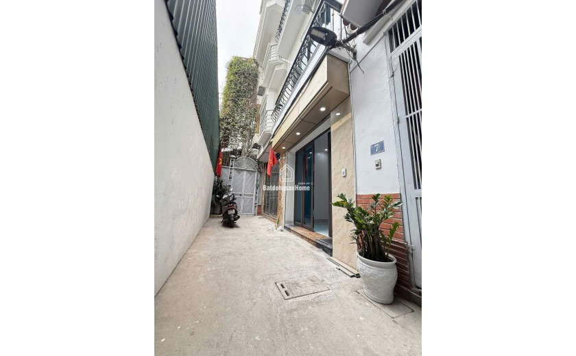 HOÀNG VĂN THÁI 5 TẦNG NHÀ MỚI - THANG MÁY - FULL ĐỒ - 36m2 Mặt tiền 3.4m Giá 10.8 tỷ