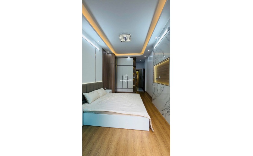 HOÀNG VĂN THÁI 5 TẦNG NHÀ MỚI - THANG MÁY - FULL ĐỒ - 36m2 Mặt tiền 3.4m Giá 10.8 tỷ