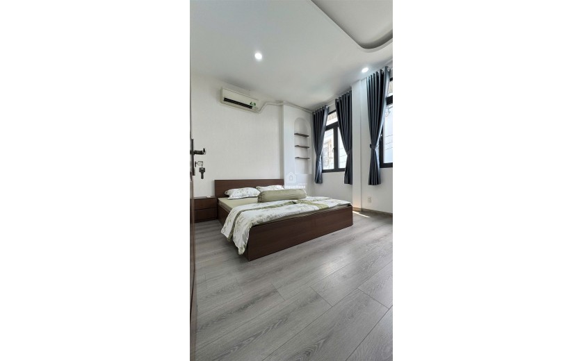 Phan Đăng Lưu - Bình Thạnh - DTSD 55M - Hoàn Công Đủ - 2PN - Nhỉnh 5 Tỷ