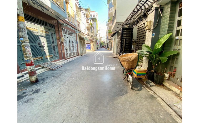 Bán nhà Phường 10 Tân Bình, sát Âu Cơ, 5x9, 3 phòng PN, có sân, giá chỉ 4 tỷ 25 TL