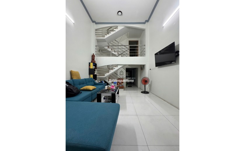 NHÀ ĐẸP - XH ĐỔ CỬA, 3 TẦNG, 3 PN, LIÊN TỈNH 5