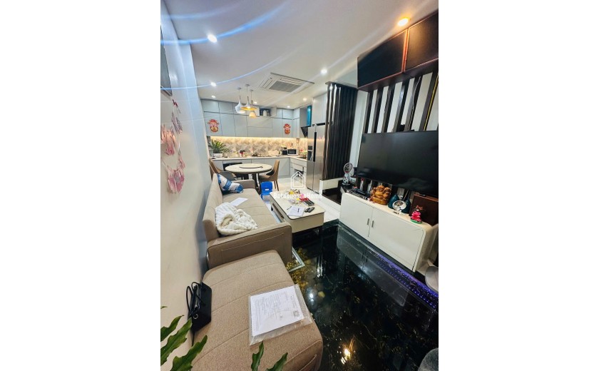 PL  HOÀNG VĂN THÁI – NHÀ ĐẸP Ở NGAY  – GARA 43M2 5 TẦNG GIÁ 18 TỶ