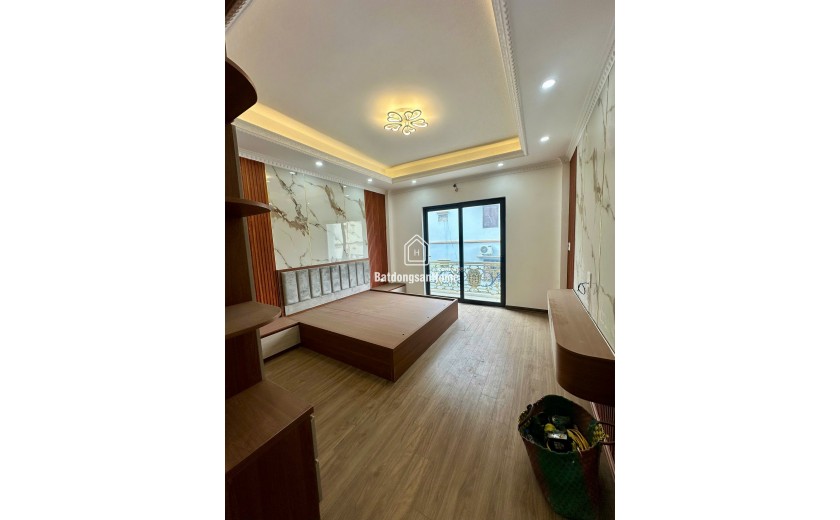 TƯ ĐÌNH – LONG BIÊN 6 TẦNG – NHÀ MỚI – THANG MÁY – KINH DOANH 57m2 Giá 13.8 tỷ