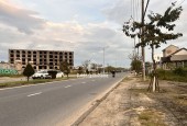 Bán nhà mặt tiền Lạc Long Quân gần biển Cửa Đại, 355m2, giá 22,2 tỷ