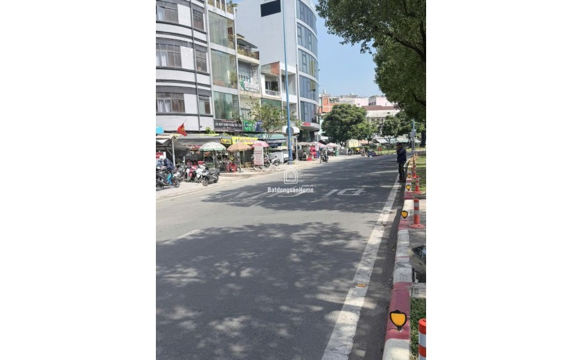 Bán Nhanh_ Mặt tiềnVIP Đại Lộ Võ Văn Kiệt Quận 5-5tầng 100m2-Nở hậu NHỈNH 24TỶ