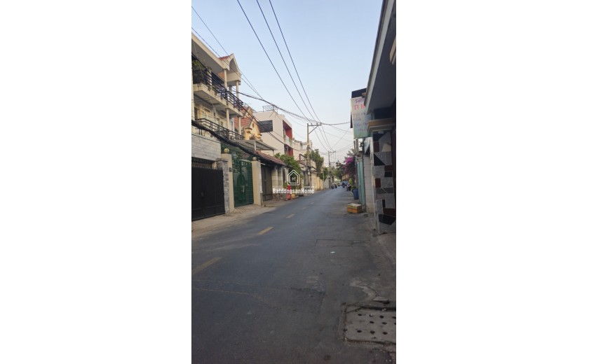 Bán nhà đường  475, Phước Long B, Q9, Thủ Đúac, TP HCM. DT 195m2, cấp 4,  8PN. Giá 9.75  tỷ - 0933125879