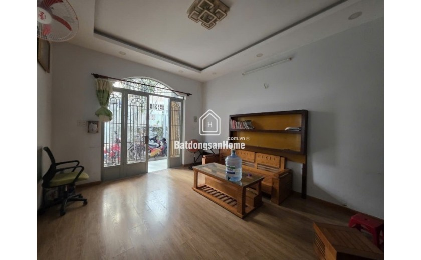 Bán nhà đường Tân Hoà 2, Phường Hiệp Phú, Q9, Thủ Đức, TP HCM.. DT  75m2, 3 tầng,  4PN, SH. Giá 5.65  tỷ.