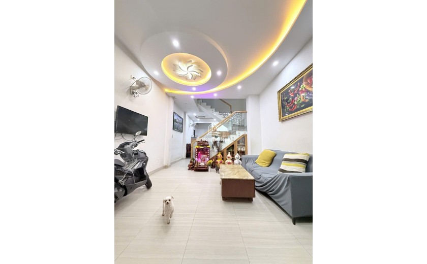 Sát Mặt tiền - CMT8 - Quận 10 -  4 tầng - 53m2 - hoàn công - 11.8 Tỷ