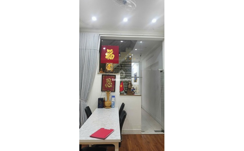 Mặt tiền Xóm Chiếu - Quận 4 - 78m2 - 3 tầng - 18.5 tỷ