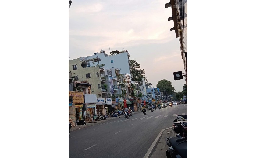 *EM BÁN TRƯỚC TẾT NHỈNH 15TỶ, 2 Mặt tiền 4Tầng Ngang Bự 5.2m Lô Góc Trần Phú Giáp Q1