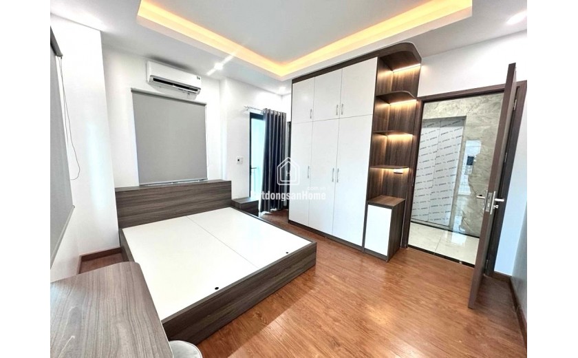 Bán nhà lô góc Thượng Cát 40m² thang máy quận Bắc Từ Liêm hơn 6 tỷ