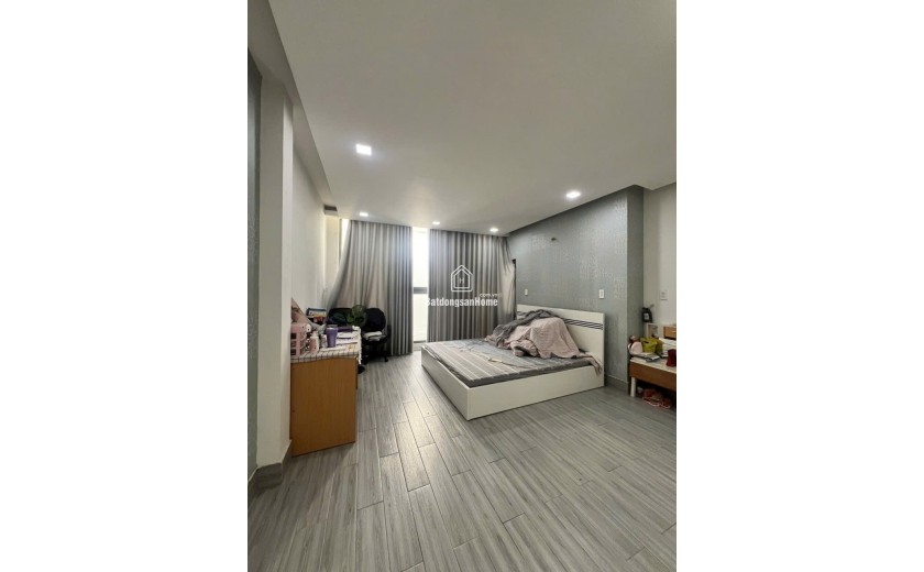 Quận 10 - Nguyễn Duy Dương - Sát Mặt tiền - 56m2 - 4 tầng - 8.8 tỷ