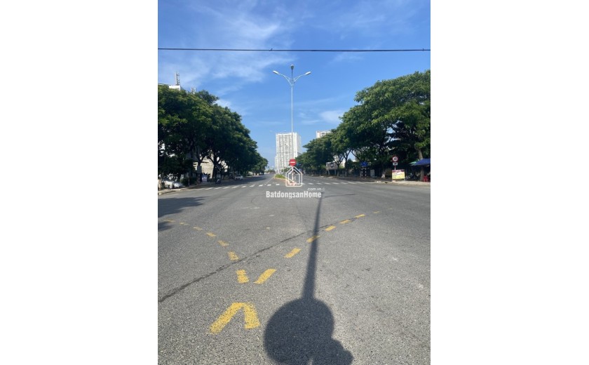 CHỈ 4.X (đ) - GẦN LÀNG ĐẠI HỌC - SÁT VÕ CHÍ CÔNG - DT 90m - Đ.5m5.