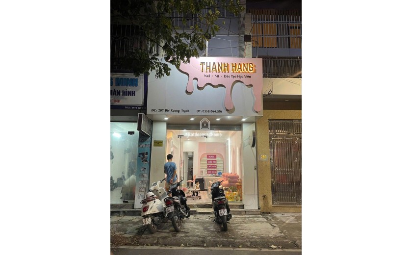 Con nhỏ k ai quản lý nên mình cần sang nhượng lại tiệm nail – mi hoạt động được 3 năm