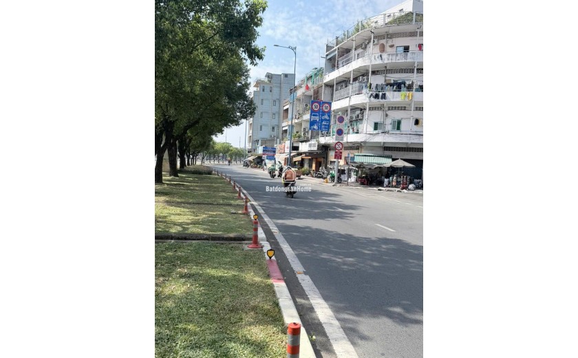 Bán Nhanh_ Mặt tiềnVIP Đại Lộ Võ Văn Kiệt Quận 5-5tầng 100m2-Nở hậu NHỈNH 24TỶ