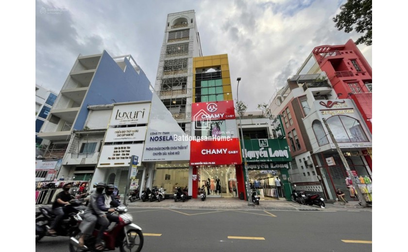 -VIP QUẬN 5_Mặt Tiền Đoạn Đẹp Đường Nguyễn Trãi 5 Tầng (5.5X21)Vuông Đẹp, 55Tỷ TL