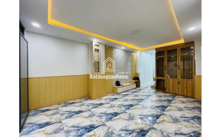 NHỈNH 5 TỶ- NHÀ HẺM BA GÁC – Ngay Cầu NGUYỄN VĂN CỬ 3 Tầng BTCT (4.4x11m) Giao Nhà Ngay.