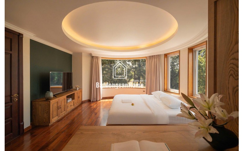 Bán biệt thự Lạc Long Quân otô, gần Hồ Tây ở sướng 145m 4tầng 29.3 tỷ