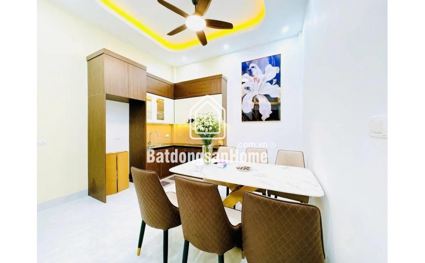 Nhà hiếm  Xuân Đỉnh –gần trường cấp 1,2,3 Xuân Đỉnh –gần phố 42M 5tầng 9.7 TỶ