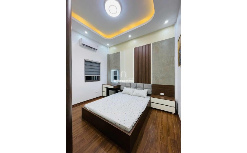 Nhà hiếm  Xuân Đỉnh –gần trường cấp 1,2,3 Xuân Đỉnh –gần phố 42M 5tầng 9.7 TỶ