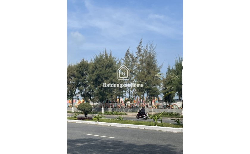 Bán đất mặt tiền Nguyễn Tất Thành 250m2, view biển – Giá 39 tỷ