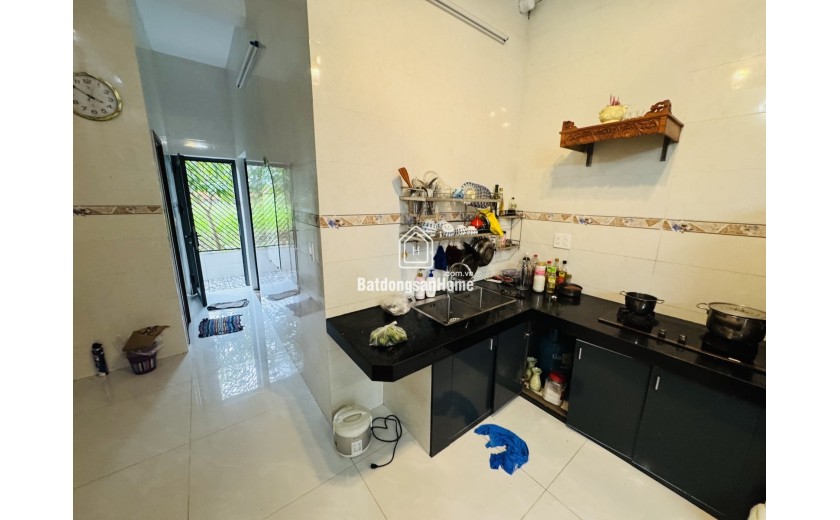 Bán nhà 2 tầng đường Nguyễn Duy Trinh 135m2 – tặng lô đất – giá 6 tỷ