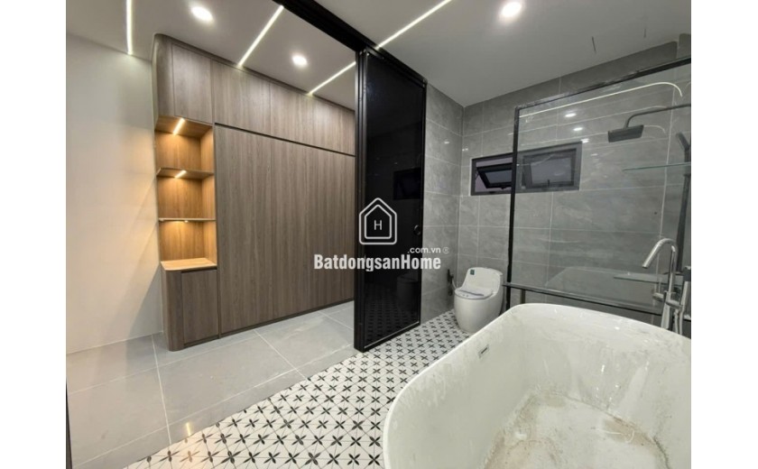 Bán nhà 5 tầng đường Nguyễn Duy Trinh, Q9, Thủ Đức, TP HCM. DT, 56m2, 5 tầng, SH. Giá  6.45  tỷ.