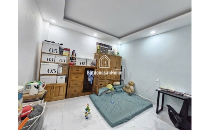 Bán nhà đường Tăng Nhơn Phú, Phường Tăng Nhơn Phú B,  Q9, Thủ Đức, TP HCM. DT 152m2, 5 tầng, Giá 14.9 tỷ.