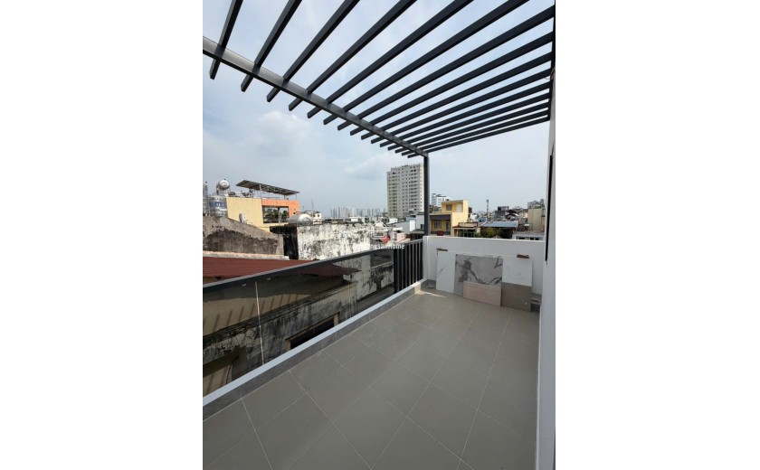 NHÀ MỚI ĐẸP Quận5 _Hẻm 5M, 6Tầng có TM, Sau lưng MẶT TIỀN Cao Đạt Ngang4.5m_11.9Tỷ