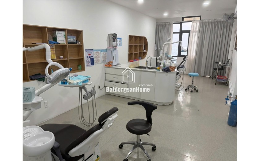 SANG NHƯỢNG PHÒNG KHÁM NHA KHOA TRUNG TÂM QUẬN 3