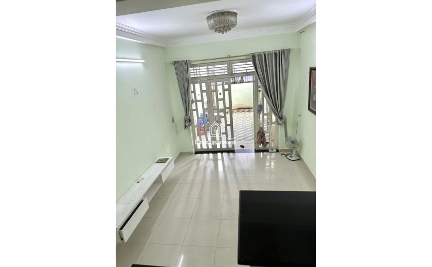 Bán nhà đường  475, Phước Long B, Q9, Thủ Đúac, TP HCM. DT 195m2, cấp 4,  8PN. Giá 9.75  tỷ - 0933125879